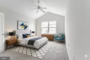 12887 Fair Briar Ln, Fairfax, VA 22033 - Photo 5