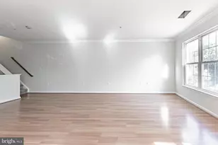 12887 Fair Briar Ln, Fairfax, VA 22033 - Photo 29