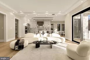 6935 Southridge Dr, McLean, VA 22101 - Photo 17