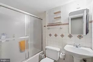 5810 Apsley House Ct, Alexandria, VA 22310 - Photo 23