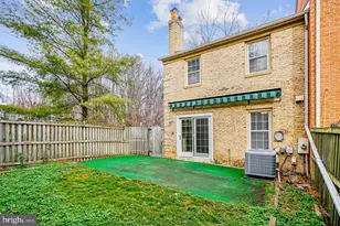 2201 McLean Park Rd, Falls Church, VA 22043 - Photo 3