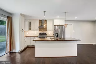 14712 Braddock Rd, Centreville, VA 20120 - Photo 7