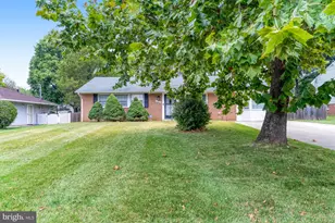 14712 Braddock Rd, Centreville, VA 20120 - Photo 3