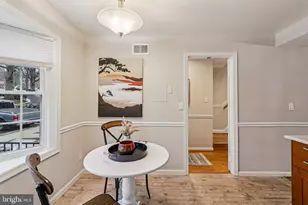 9269 Bailey Ln, Fairfax, VA 22031 - Photo 17