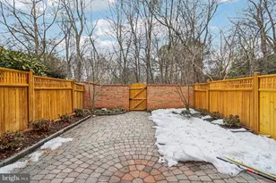 9269 Bailey Ln, Fairfax, VA 22031 - Photo 59