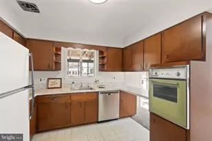 14724 Braddock Rd, Centreville, VA 20120 - Photo 17