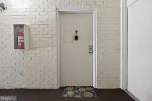 4400 Island Pl, Annandale, VA 22003 - Photo 11