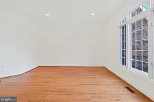 2628 Five Oaks Rd, Vienna, VA 22181 - Photo 7