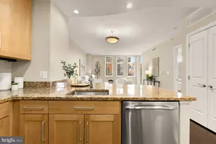 8220 Crestwood Heights Dr, Tysons, VA 22102 - Photo 3