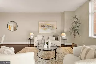 8220 Crestwood Heights Dr, Tysons, VA 22102 - Photo 9