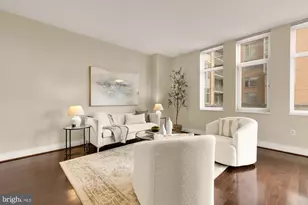 8220 Crestwood Heights Dr, Tysons, VA 22102 - Photo 7