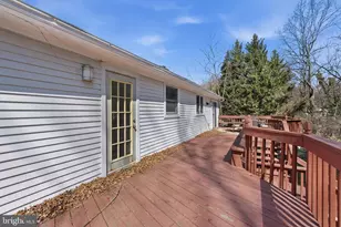 3343 Slade Run Dr, Falls Church, VA 22042 - Photo 27