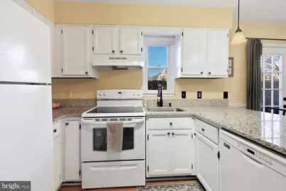 6029 Sunset Ridge Court, Centreville, VA 20121 - Photo 7