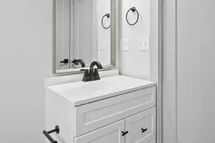 2813 James Dr, Alexandria, VA 22303 - Photo 43