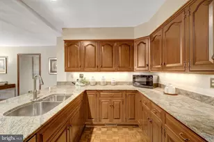 6304 Dunaway Ct, McLean, VA 22101 - Photo 25