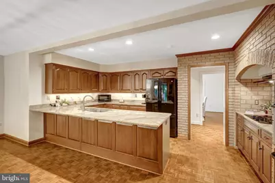 6304 Dunaway Court, McLean, VA 22101 - Photo 27