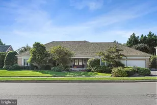 6304 Dunaway Ct, McLean, VA 22101 - Photo 3