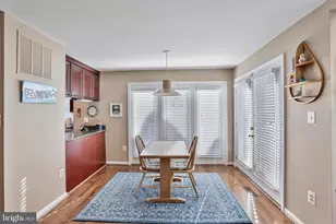 5272 Ellicott Dr, Centreville, VA 20120 - Photo 11