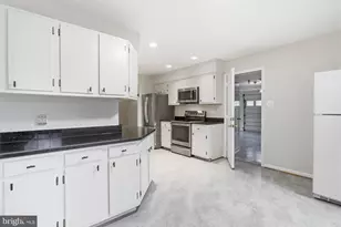 9307 Shari Dr, Fairfax, VA 22032 - Photo 21