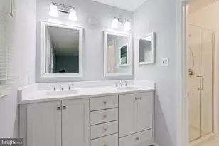 9307 Shari Dr, Fairfax, VA 22032 - Photo 15