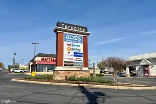 9307 Shari Dr, Fairfax, VA 22032 - Photo 49