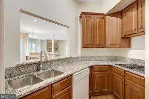 9906 Hessick Ct, Great Falls, VA 22066 - Photo 13