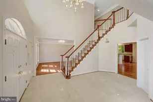 9906 Hessick Ct, Great Falls, VA 22066 - Photo 3