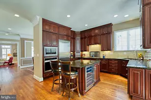 6739 Darrells Grant Pl, Falls Church, VA 22043 - Photo 21