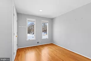 10124 Captain Hickory Pl, Great Falls, VA 22066 - Photo 53