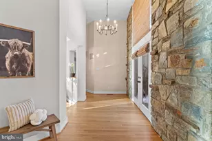 10124 Captain Hickory Pl, Great Falls, VA 22066 - Photo 33