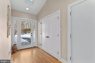 10124 Captain Hickory Pl, Great Falls, VA 22066 - Photo 27