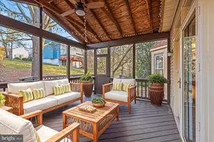 6902 Compton Heights Cir, Clifton, VA 20124 - Photo 47