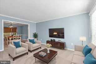 6902 Compton Heights Cir, Clifton, VA 20124 - Photo 5