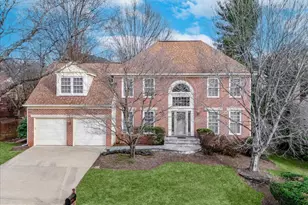 6902 Compton Heights Cir, Clifton, VA 20124 - Photo 1