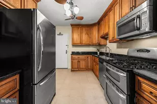 3701 S George Mason Dr, Falls Church, VA 22041 - Photo 5