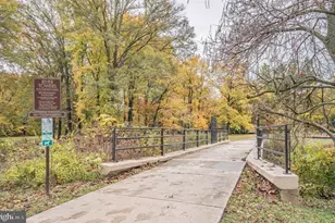 6631 Wakefield Dr, Alexandria, VA 22307 - Photo 15