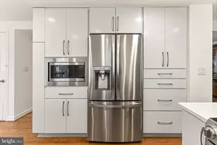 3826 Beech Down Dr, Chantilly, VA 20151 - Photo 7