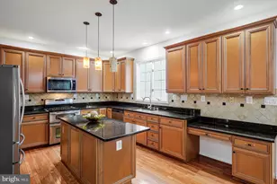 3813 Wheatgrain Ln, Fairfax, VA 22033 - Photo 15