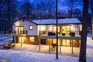 108 Interpromontory Rd, Great Falls, VA 22066 - Photo 25