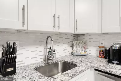 9728 Kingsbridge Drive #302, Fairfax, VA 22031 - Photo 15
