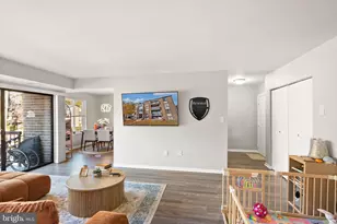 9728 Kingsbridge Dr, Fairfax, VA 22031 - Photo 5