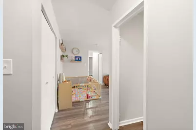 9728 Kingsbridge Drive #302, Fairfax, VA 22031 - Photo 7