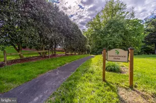 2235 Abbotsford Dr, Vienna, VA 22181 - Photo 63