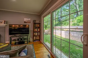 2235 Abbotsford Dr, Vienna, VA 22181 - Photo 15