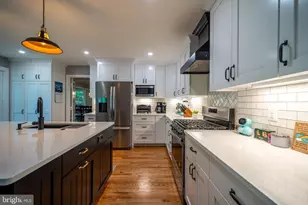 2235 Abbotsford Dr, Vienna, VA 22181 - Photo 17