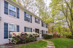 2235 Abbotsford Dr, Vienna, VA 22181 - Photo 5