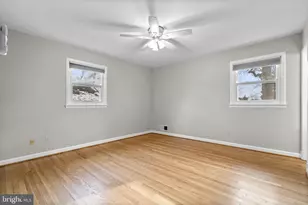 7515 Fairwood Ln, Falls Church, VA 22046 - Photo 17