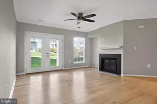 13048 Cabin Creek Rd, Herndon, VA 20171 - Photo 11