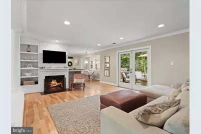 11607 Helmont Drive, Oakton, VA 22124 - Photo 13