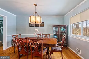 6102 Sherborn Ln, Springfield, VA 22152 - Photo 11